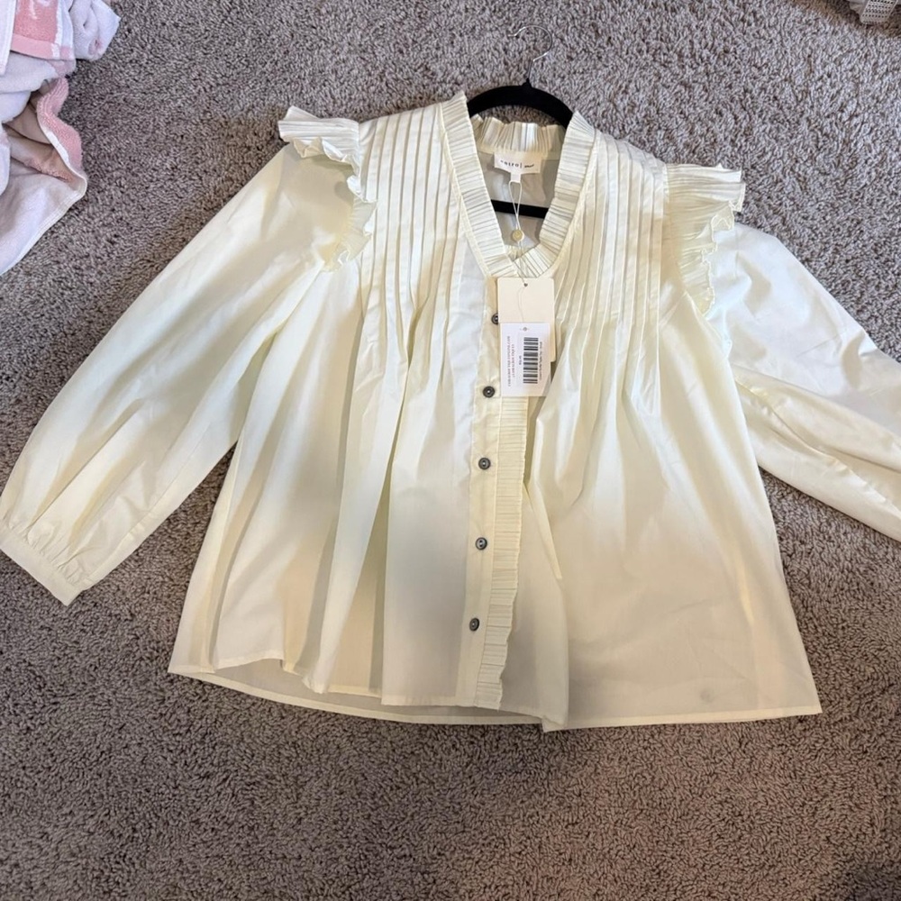 Entro Cream Ruffle Blouse
